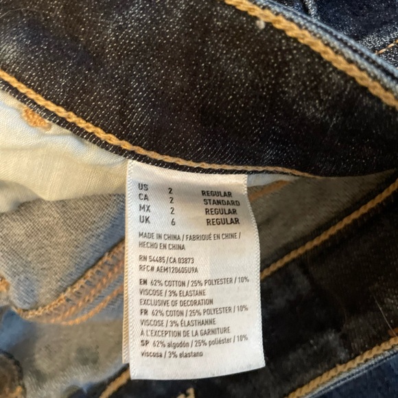 American Eagle high rise jeans - Picture 4 of 4